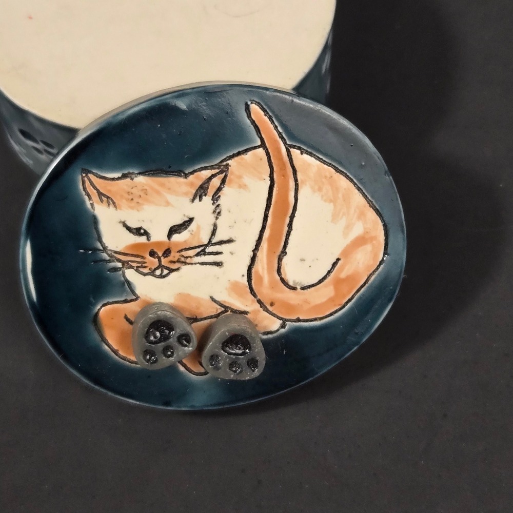 Vintage 1979 Meow Ceramic Cat Trinket Box Brooch Pin & Paw Earrings Jewelry Set - Picture 6 of 7